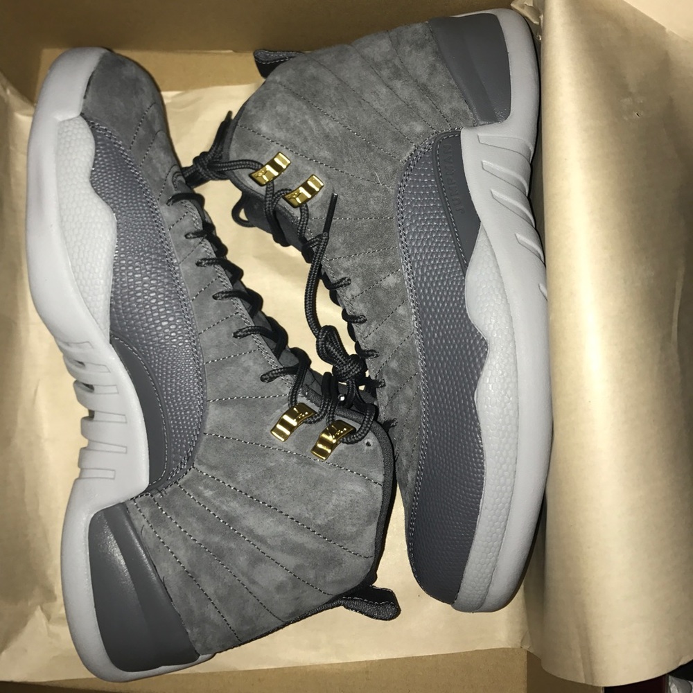 Jordan 12 Retro wolf grey size 10